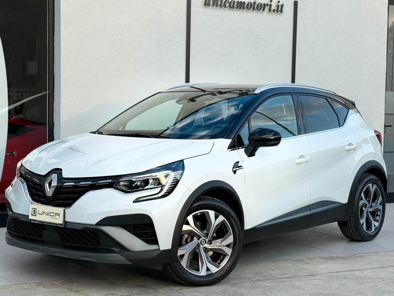 Renault Captur 1.6 Hybrid E-Tech 160 CV RS Line