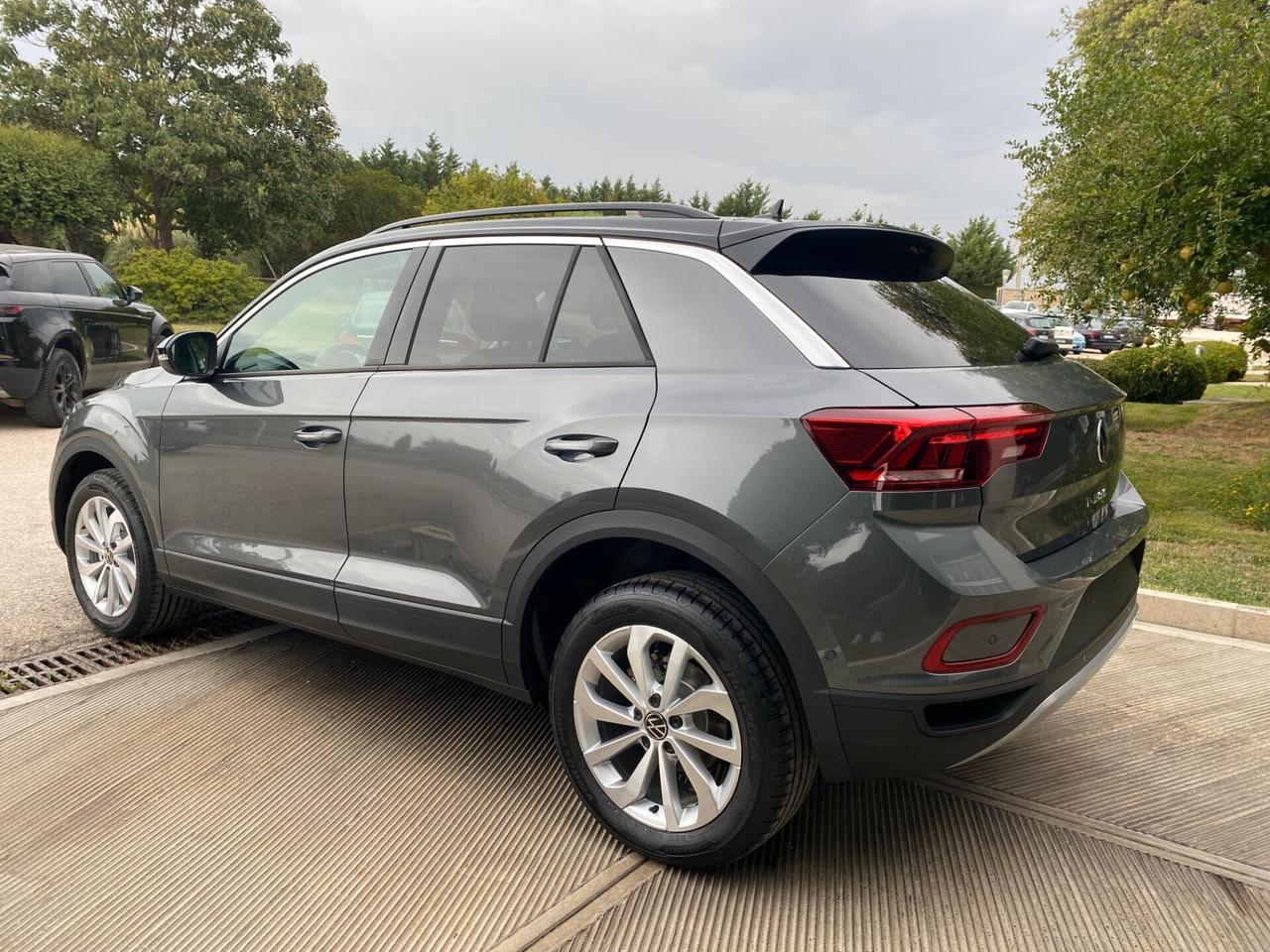 Volkswagen T-Roc 1.0 TSI Life Edition Plus