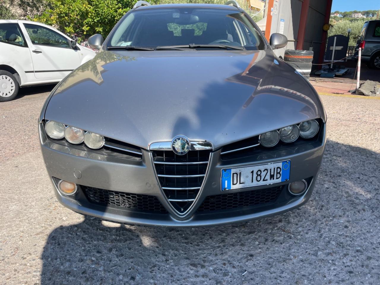 Alfa Romeo 159 1.9 JTDm 16V Sportwagon Exclusive