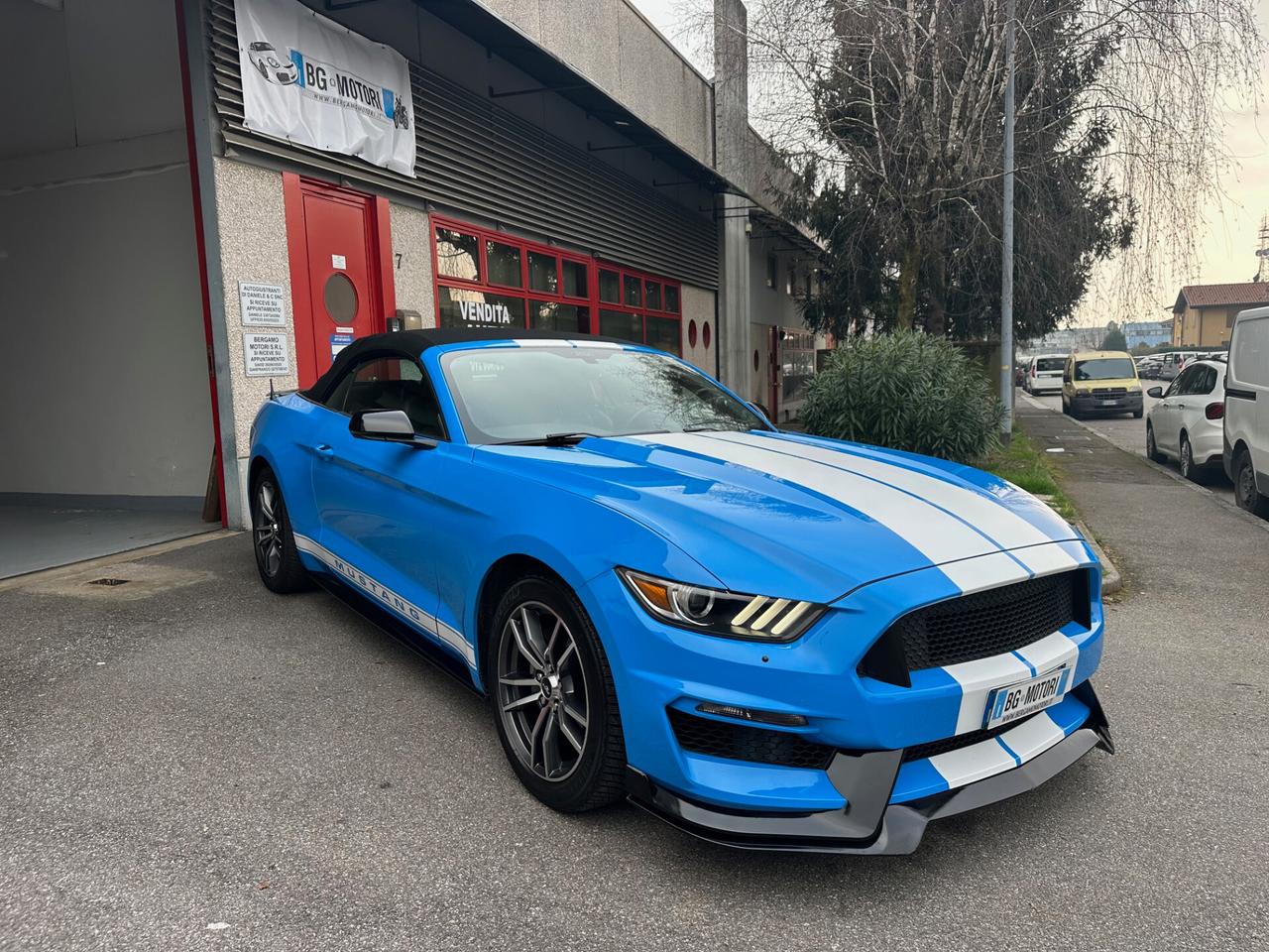 Ford Mustang Convertible 2.3 ecoboost auto KIT SHELBY