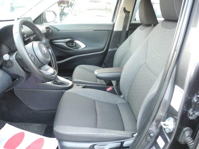 TOYOTA Yaris Cross 1.5 Hybrid E-CVT Business -Ok NEOPAT.-IVA detraib.