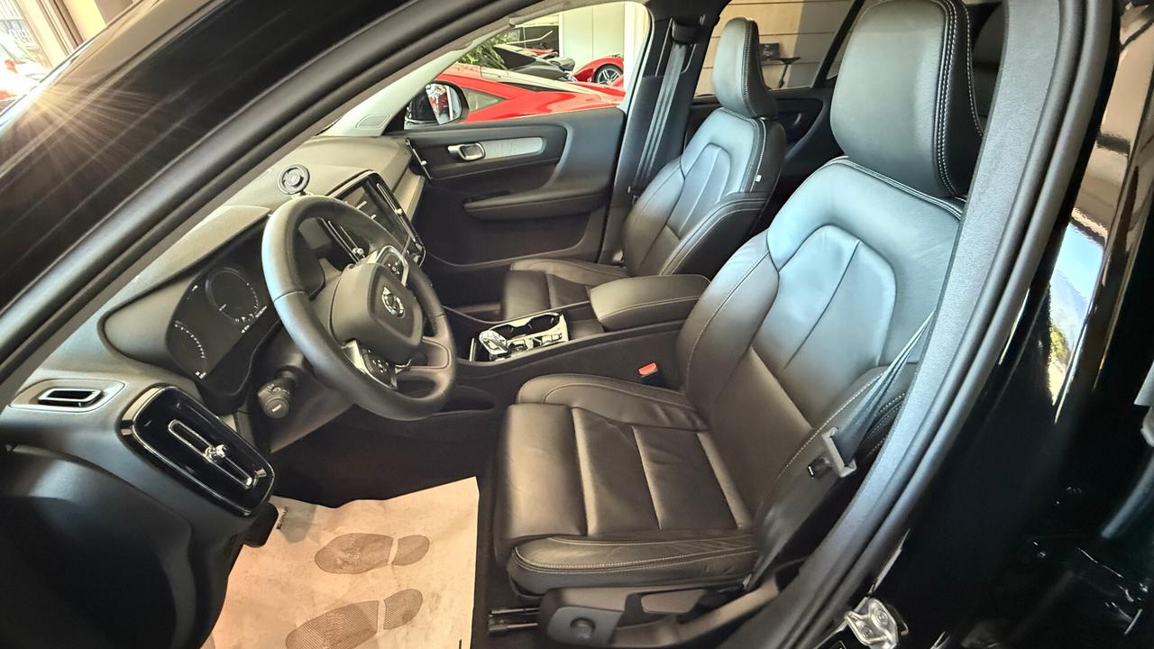 Volvo XC40 T5 Recharge Plug-in Hybrid Inscription Expression