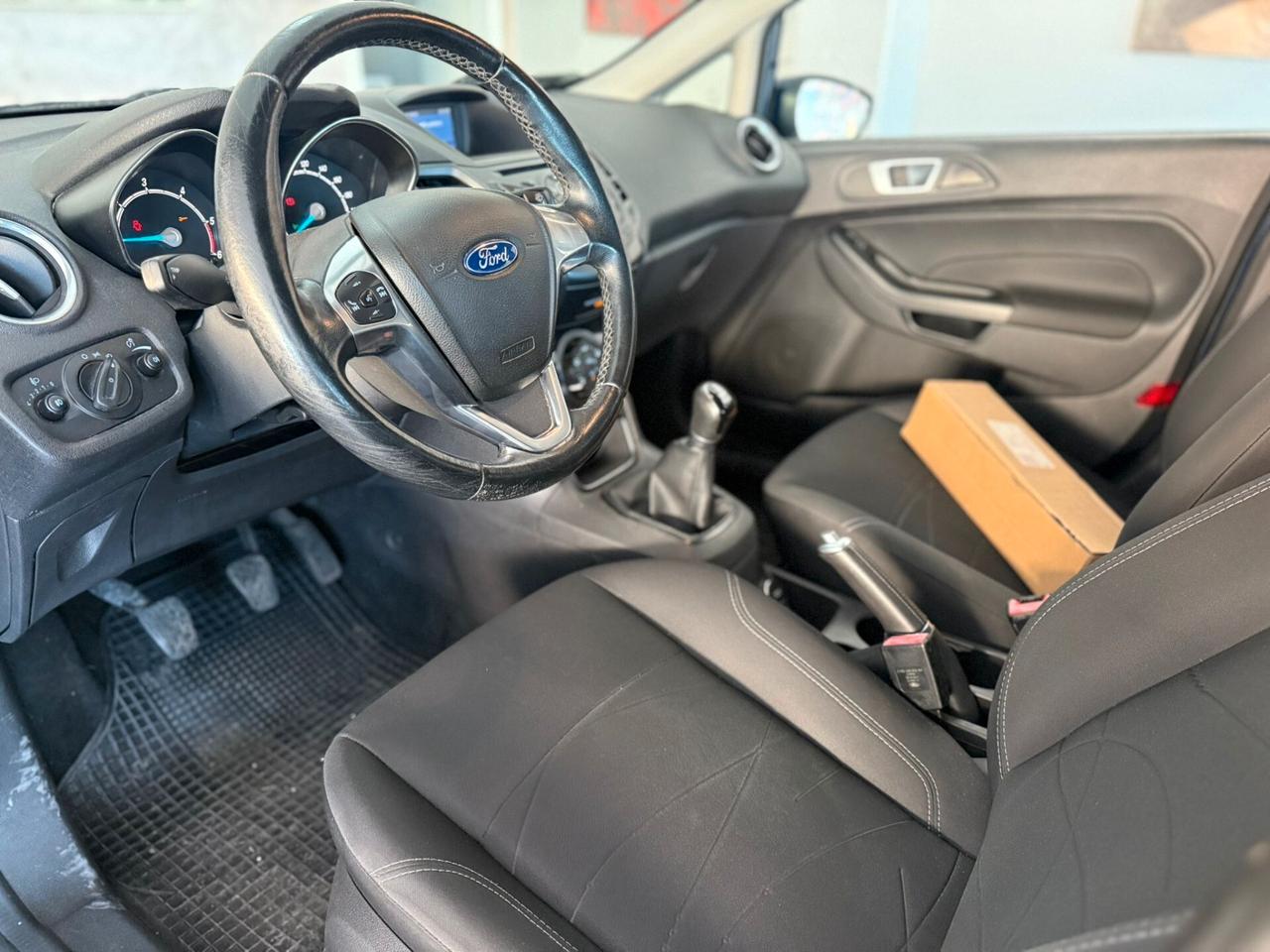 FORD FIESTA 1.4 DIESEL TITANIUM 2017 12 MESI DI GARANZIA