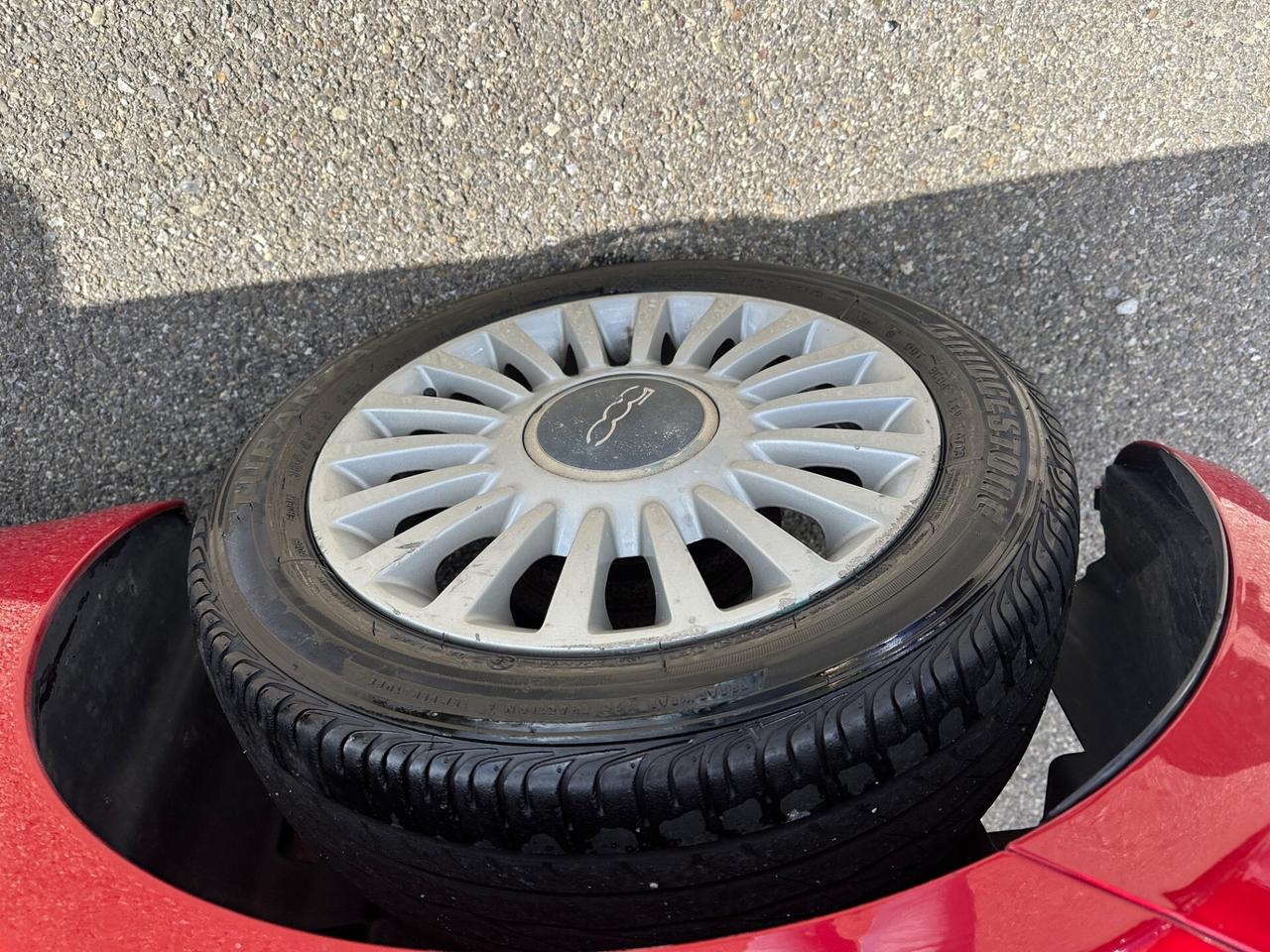 Fiat 500 1.2 Lounge rossa panoramica