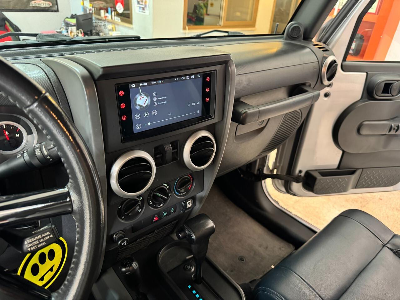 Jeep Wrangler 2.8 CRD KJ Sahara Autom. SOFT e Top