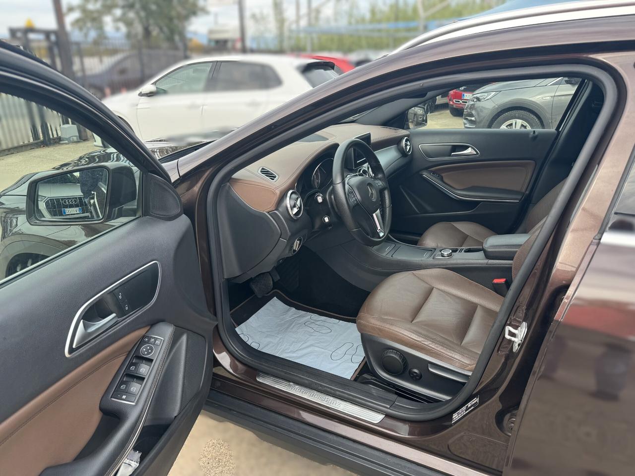 Mercedes-benz GLA 200 CDI Automatic Premium