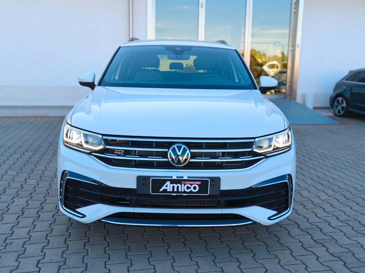 Volkswagen Tiguan 2.0 TDI DSG R-Line Luci Ambient/Retrocamera