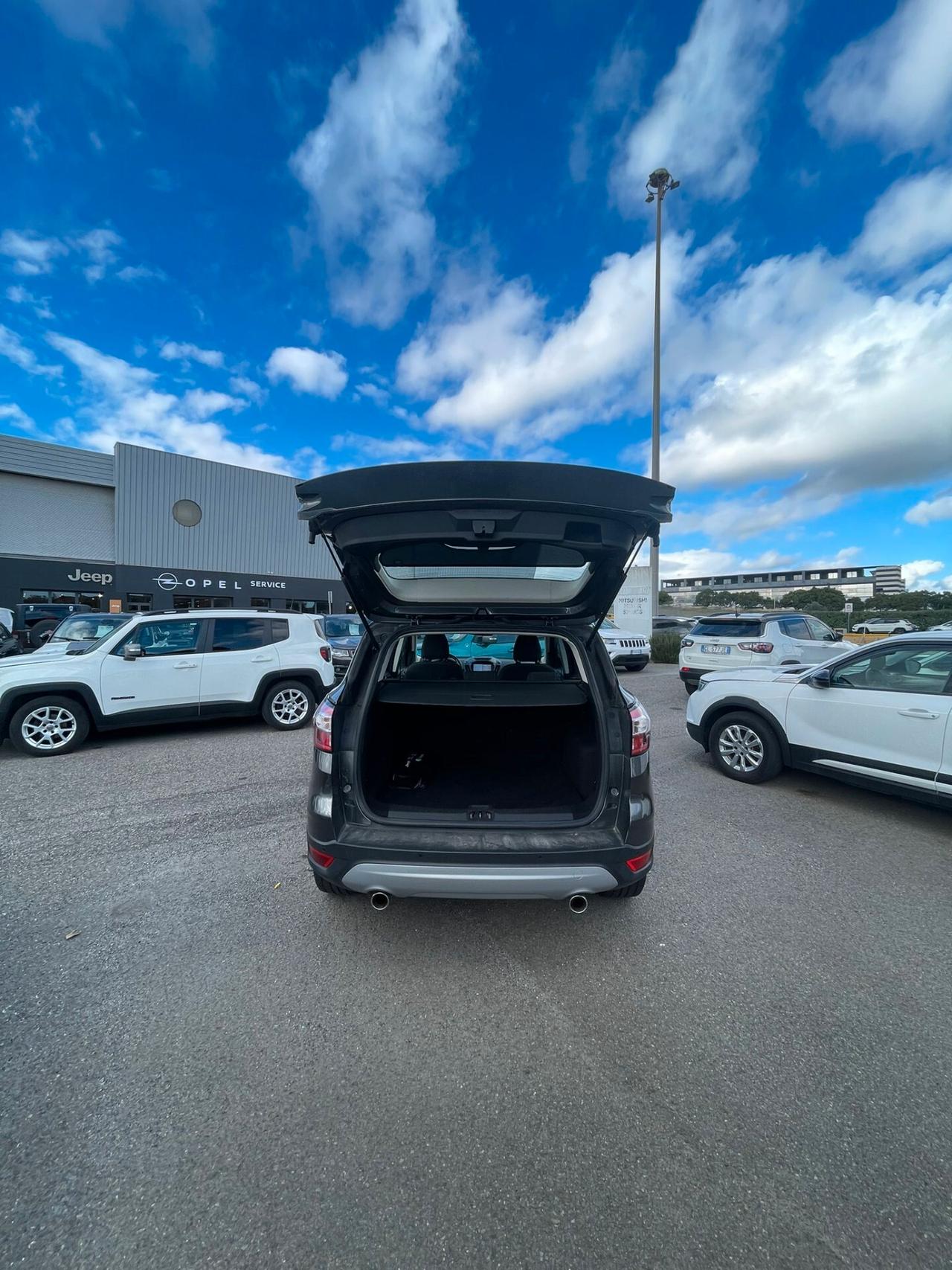 Ford Kuga 2.0 TDCI 120 CV S&S 2WD Powershift Business