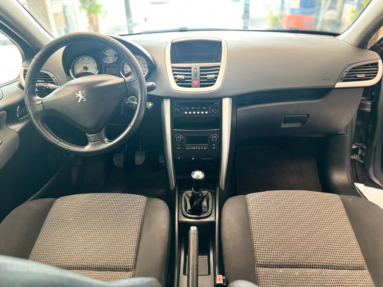 Peugeot 207 1.4 VTi 95CV 3p. XS