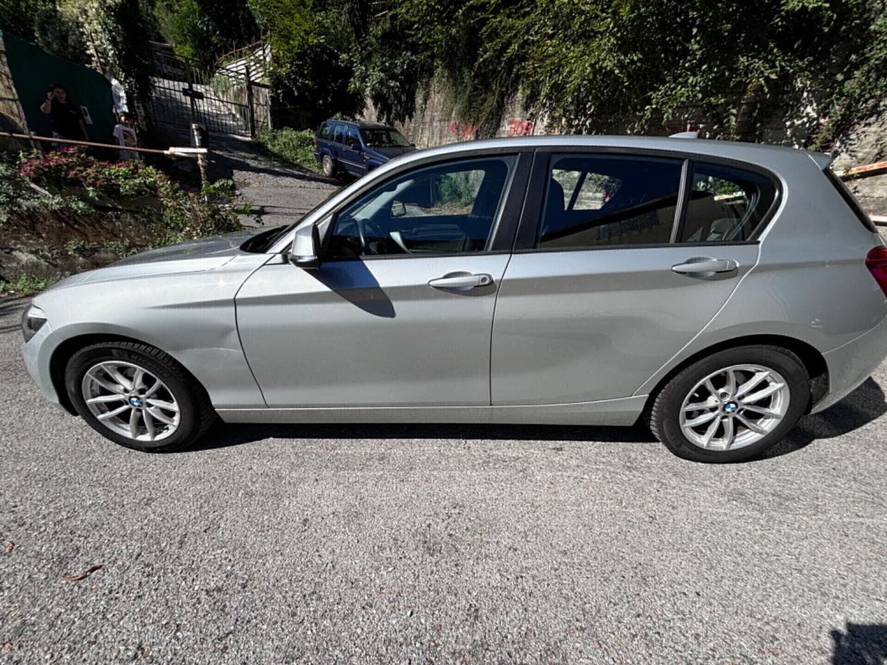 Bmw 116 116d 5p. Urban AUTOMATICO