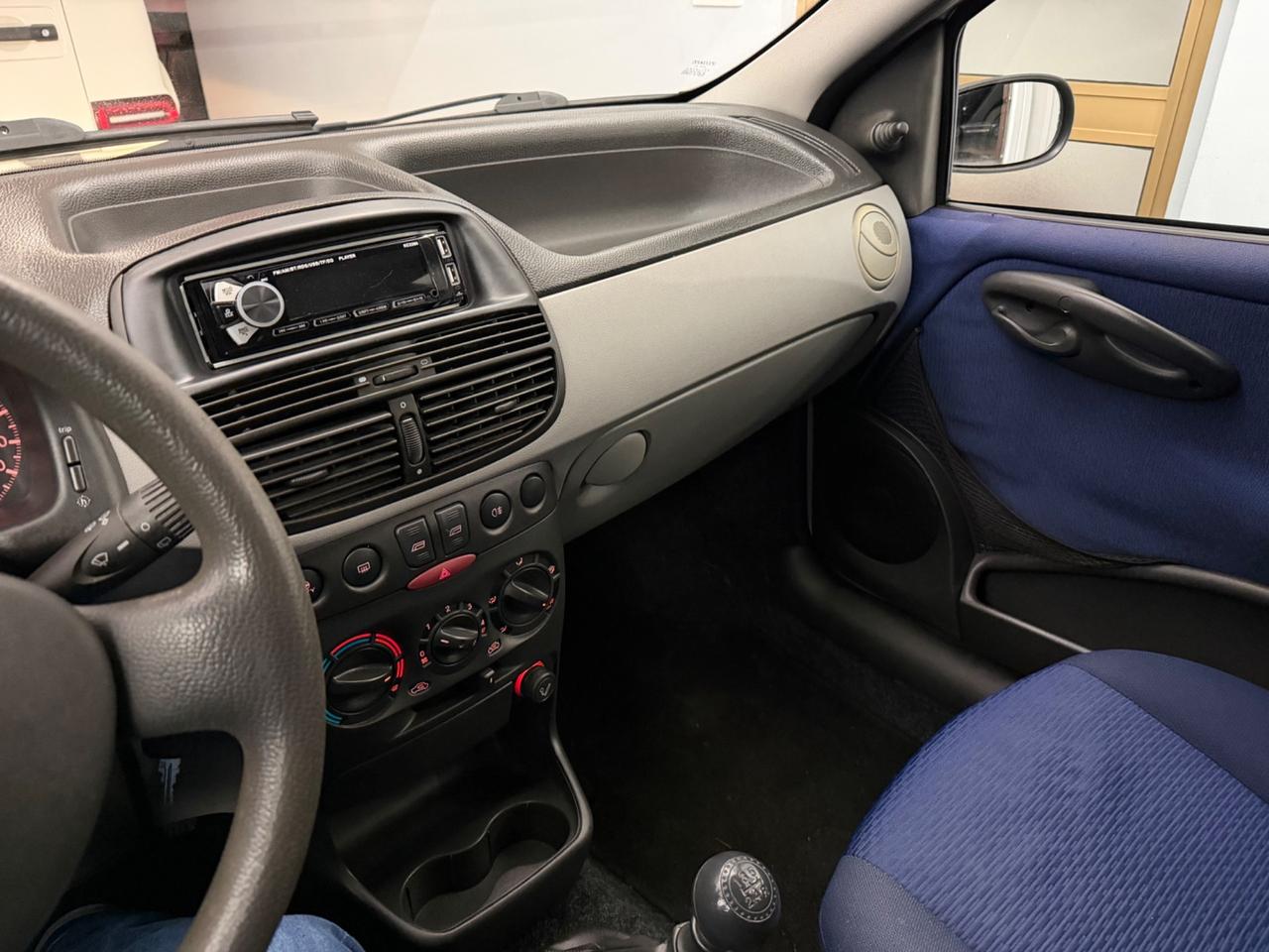 Punto 1.2i cat 3 porte Verve ok neopatentati