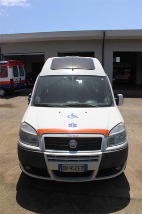 Fiat Doblò attrezzato con pedana disabili