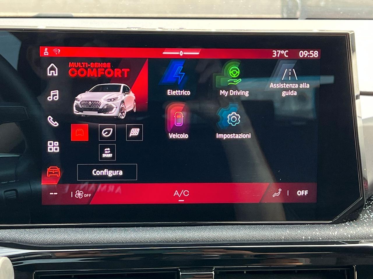 Renault Clio 1.8 full hybrid E-Tech Techno Auto