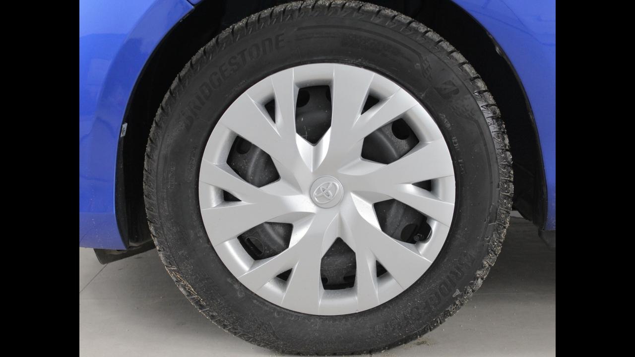 TOYOTA Yaris III 2017 - Yaris 5p 1.5h Active my18