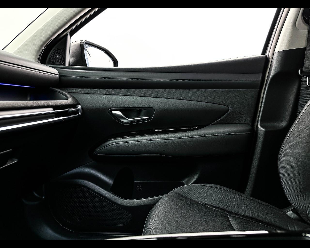 HYUNDAI TUCSON PE 1.6HEV AT 2WD BUSINESS