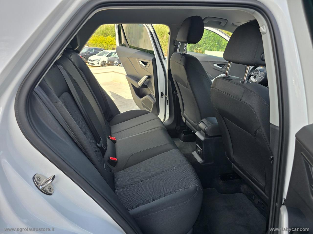 AUDI Q2 30 TDI Business Advanced