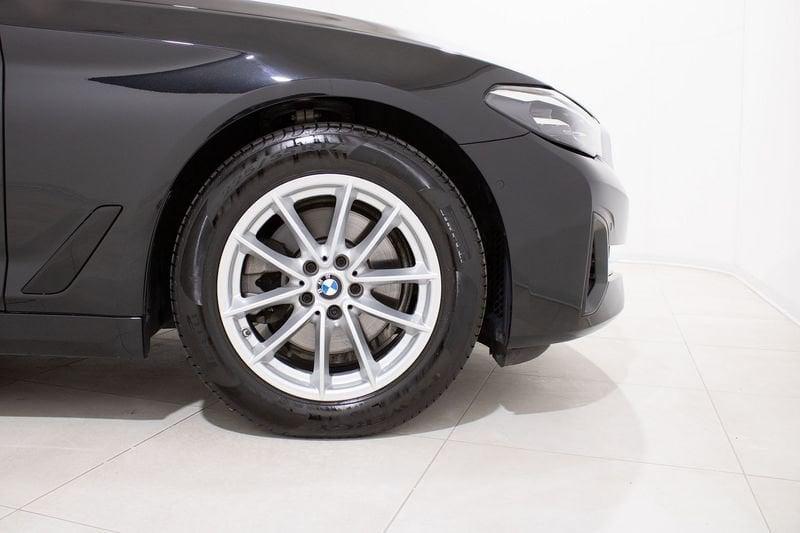 BMW Serie 5 520d MH48V Business