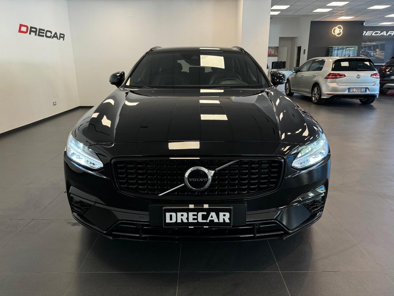 Volvo V90 B4 (d) AWD Geartronic R-Design BLACK PACK 50.000 KM