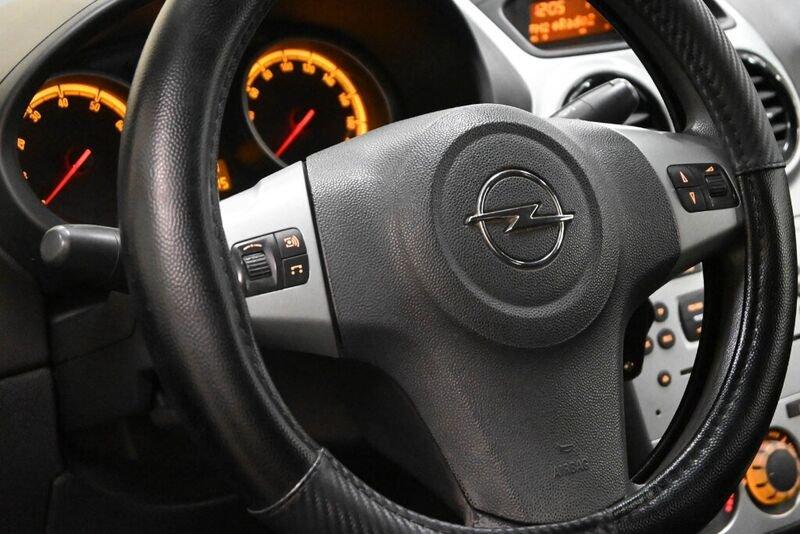 Opel Corsa Corsa 1.2 3 porte Club