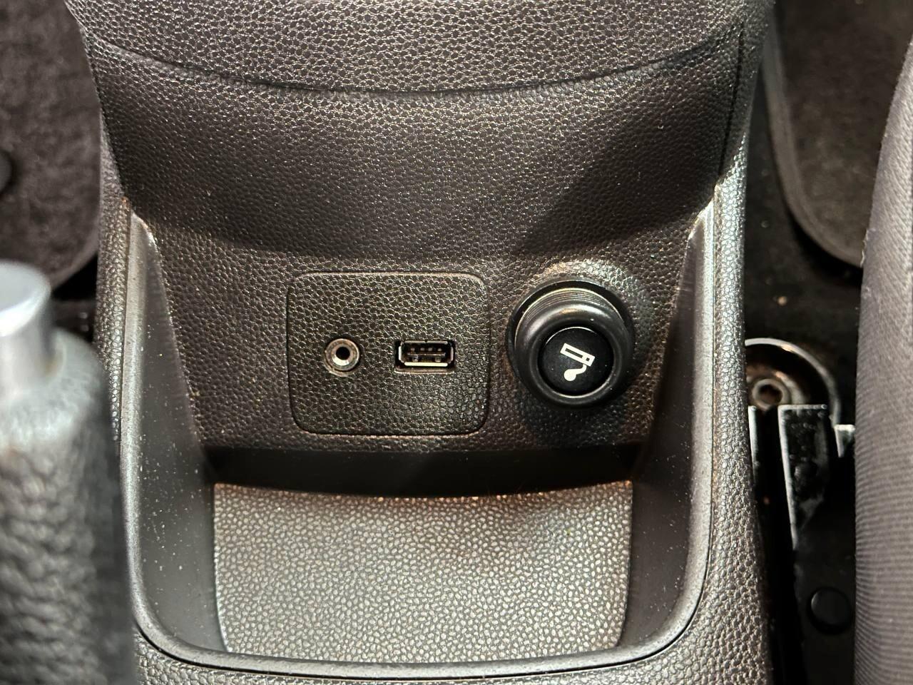 Ford Fiesta 1.0 80CV 5 porte Titanium