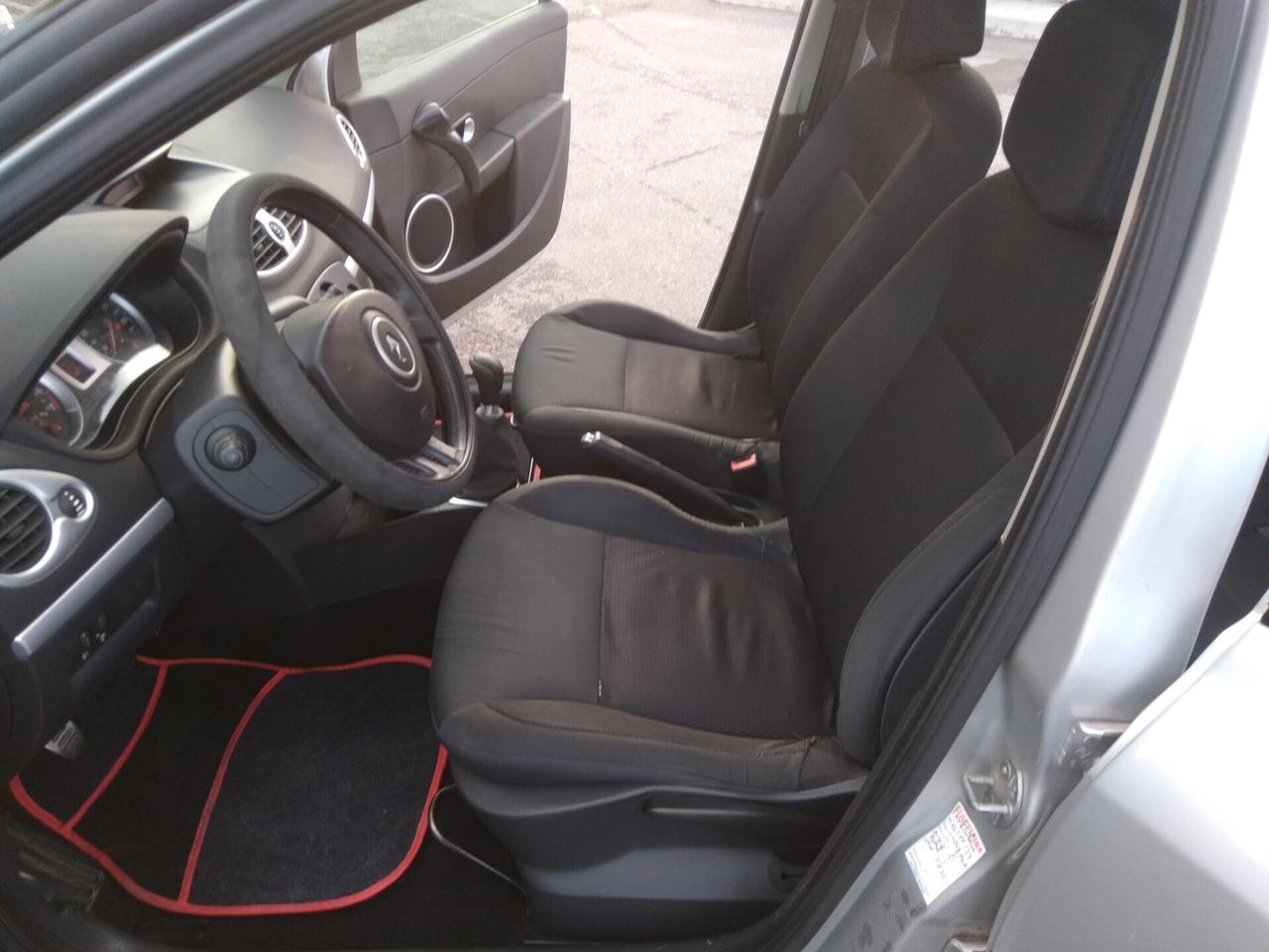 Renault Clio 1.2 16V 75cv 5 porte Luxe x neopatentati