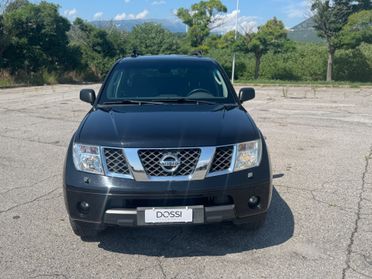 Nissan Pathfinder 2.5 dCi SE 7 posti