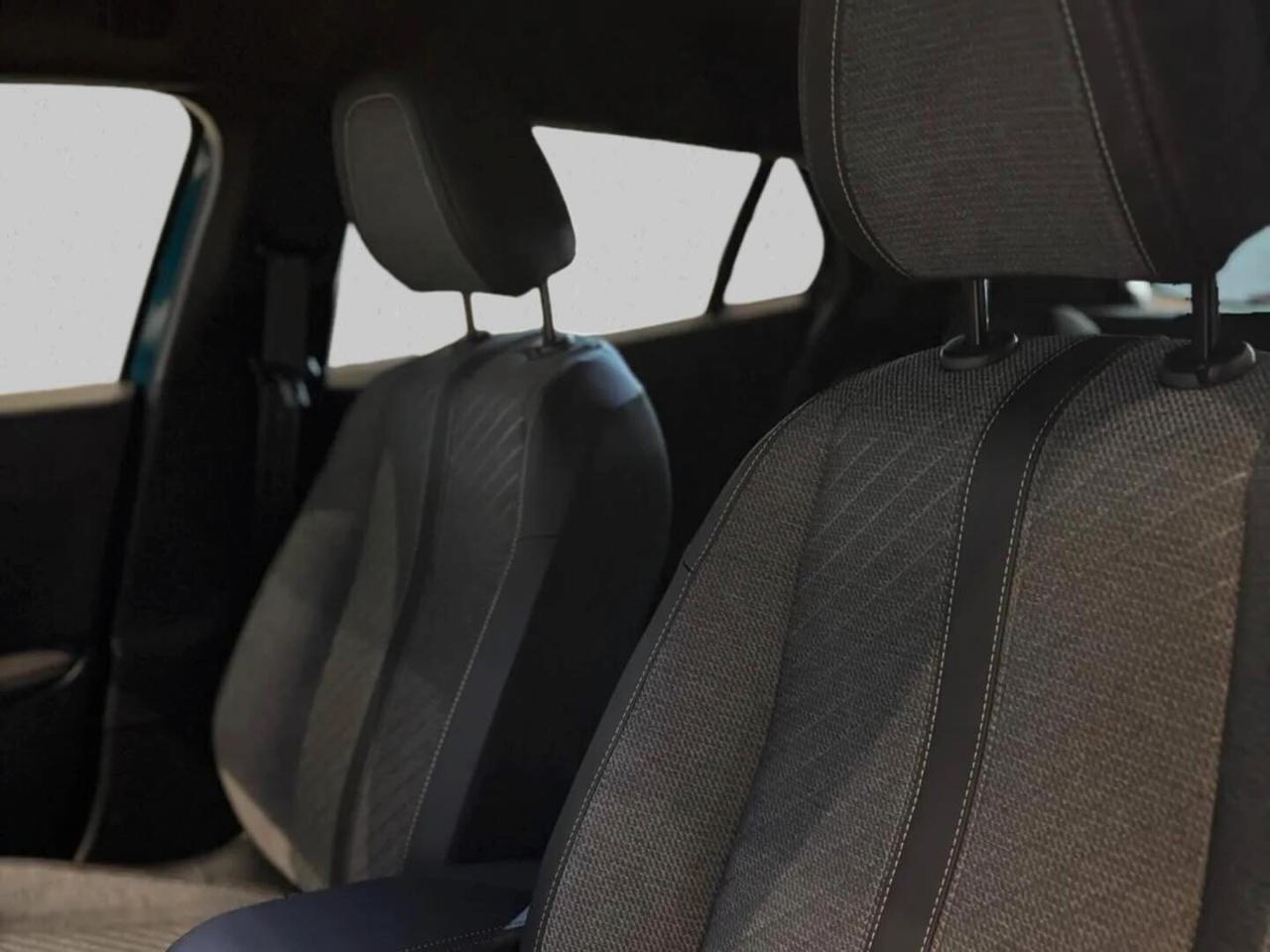 Peugeot 2008 PureTech 130 S&S EAT8 Allure