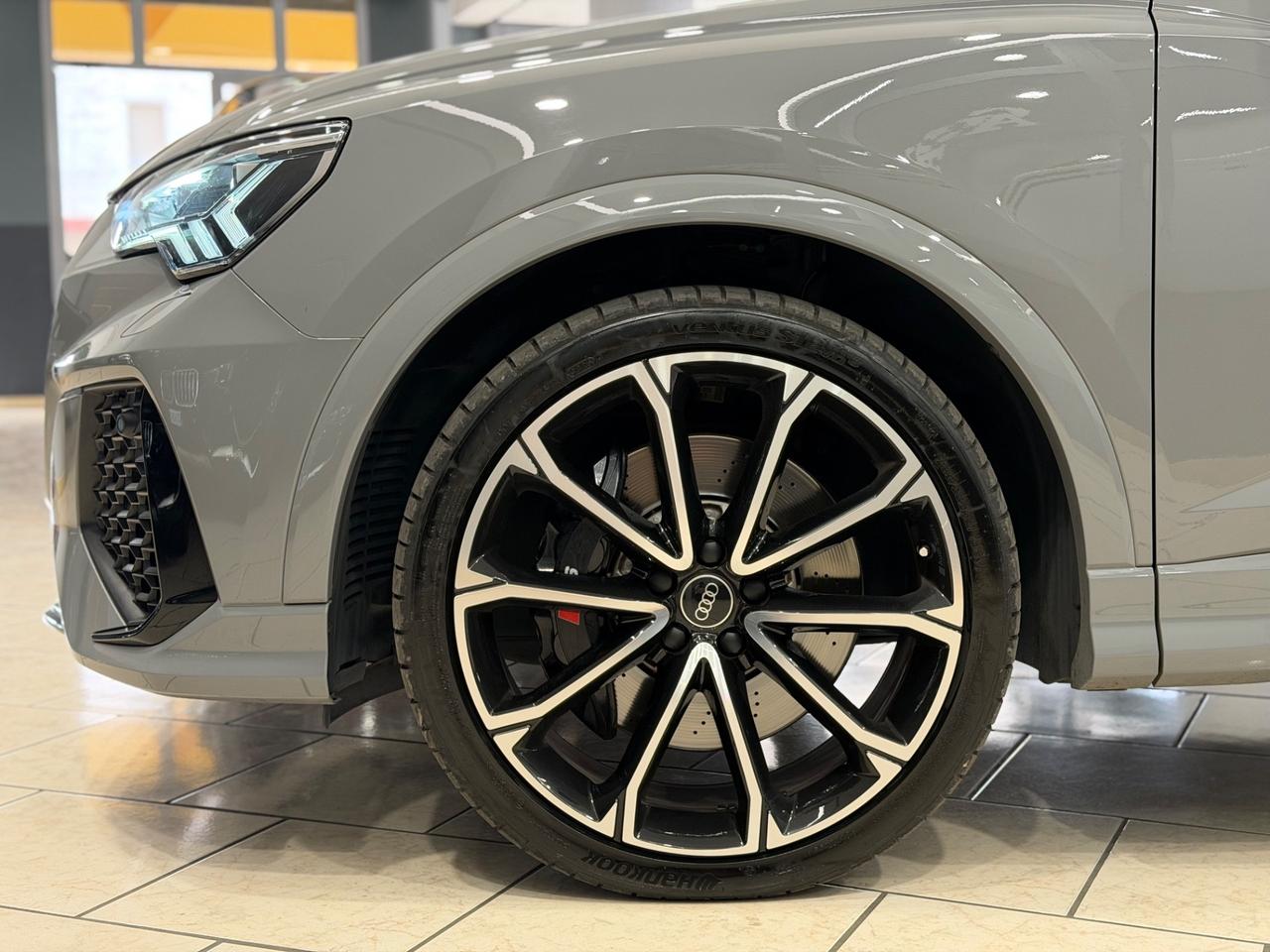 Audi RSQ3 SPB quattro S tronic