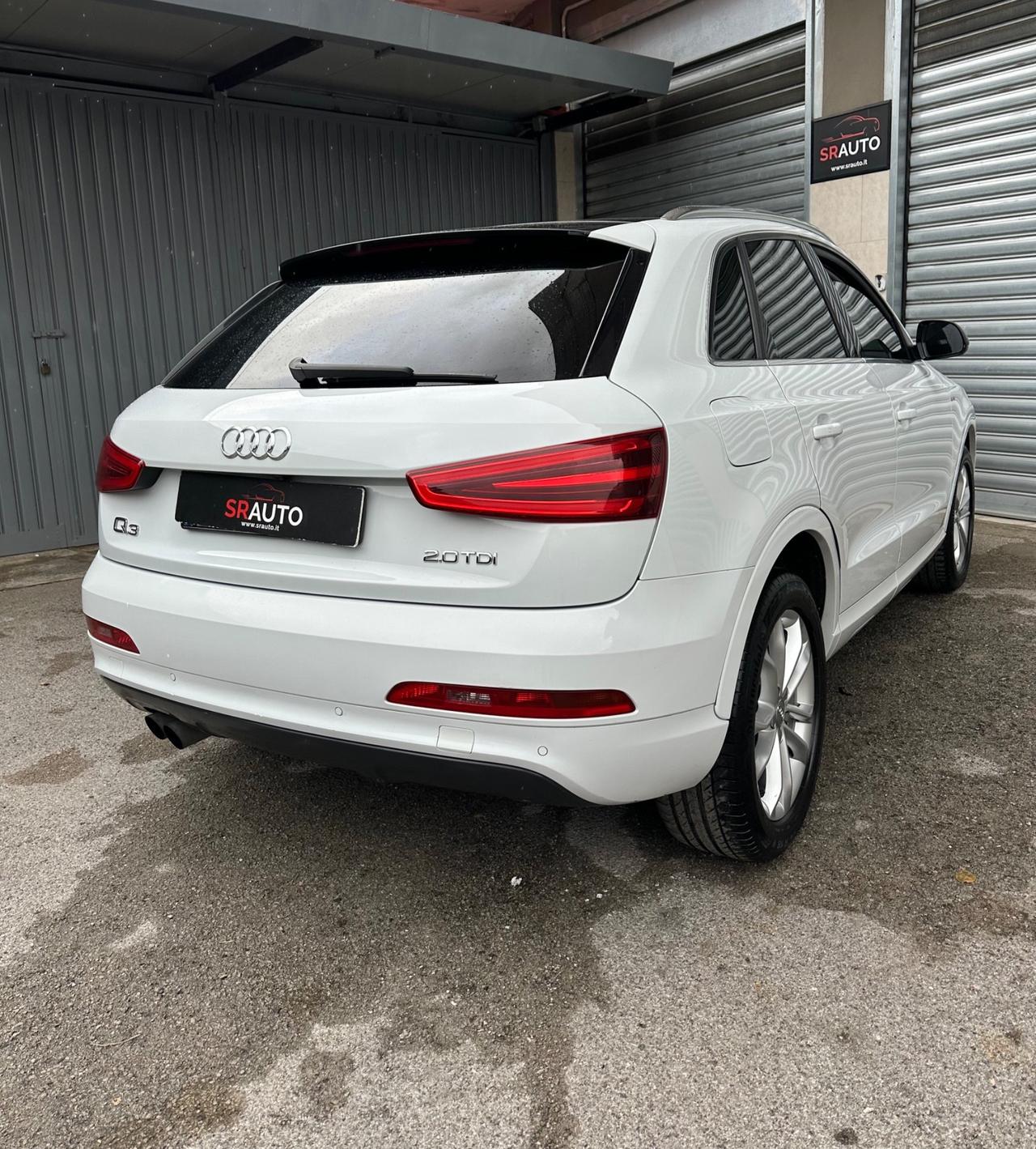 Audi Q3 2.0 TDI 140cv S Line - TETTO APRIBILE