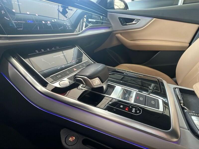 Audi Q8 50 TDI 286cv quattro tiptronic