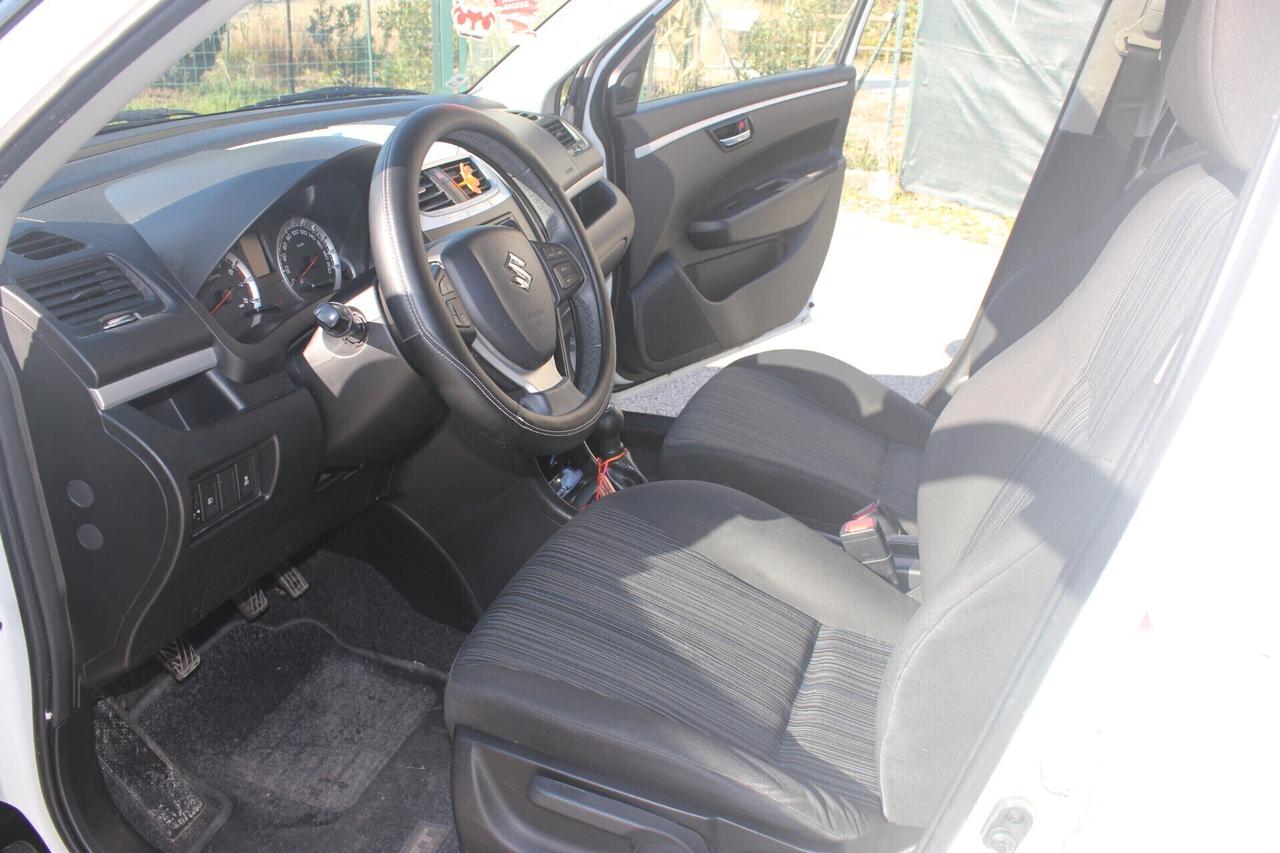 Suzuki Swift Suzuki Swift 1.2 VVT 2016 Bi Colore usata a Firenze