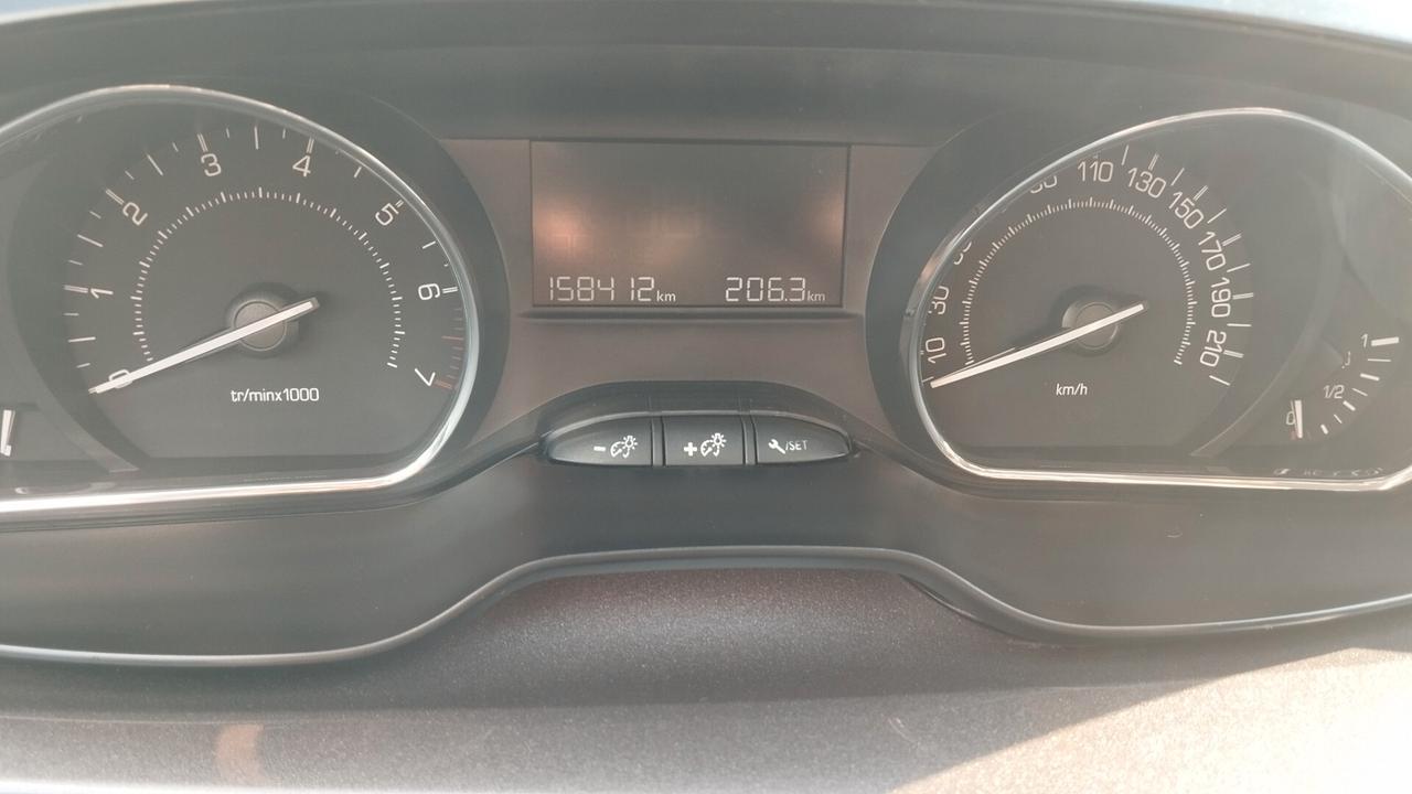 PEUGEOT 2008 1.2 BENZ-GARANZIA FULL-2015