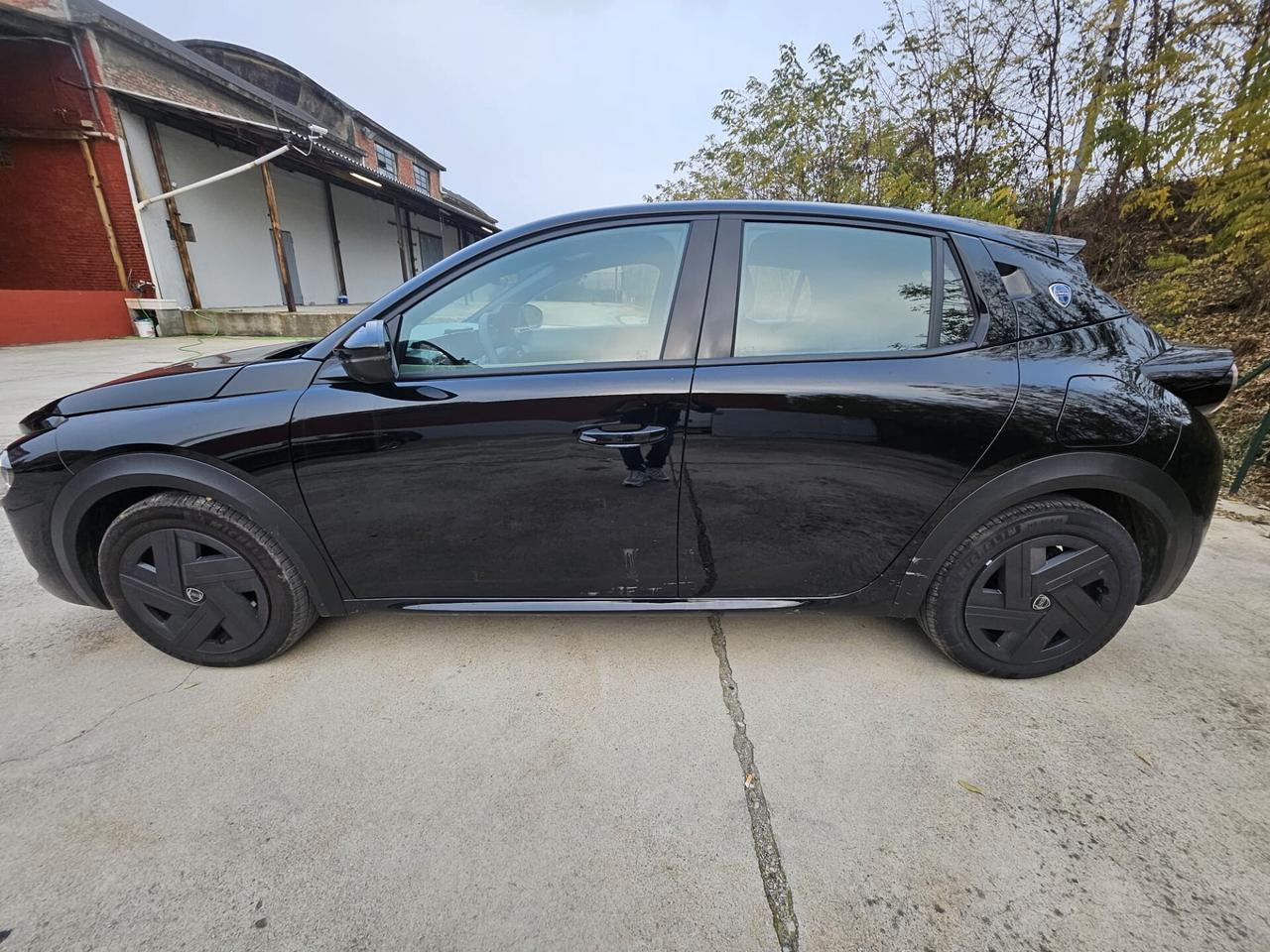 Lancia Ypsilon Hybrid e-DCT