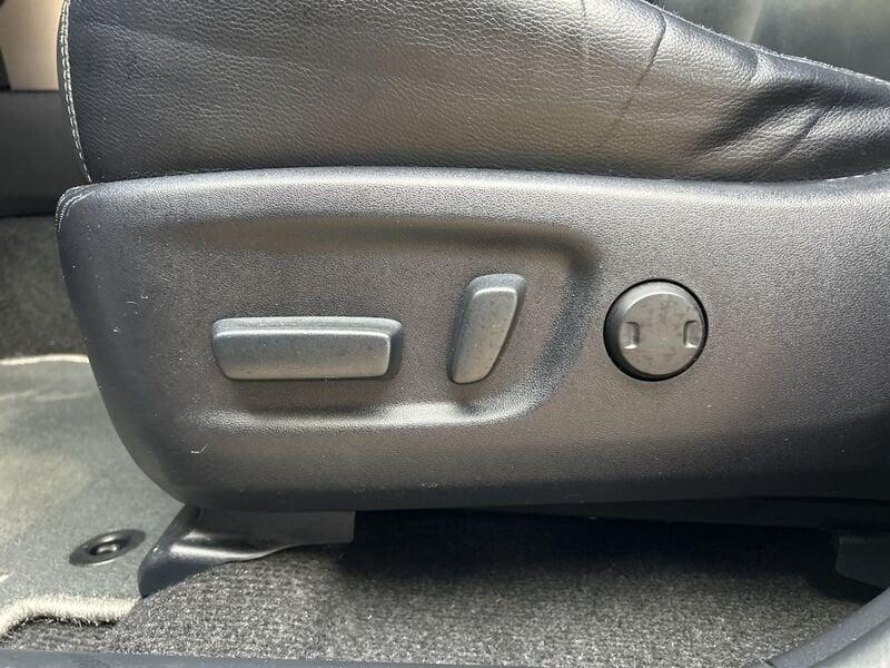 Toyota RAV4 2.5 vvt-i hybrid Lounge 2wd e-cvt my17