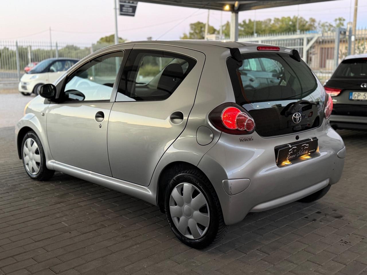 Toyota Aygo 1.0 12V VVT-i 5 porte Active Connect