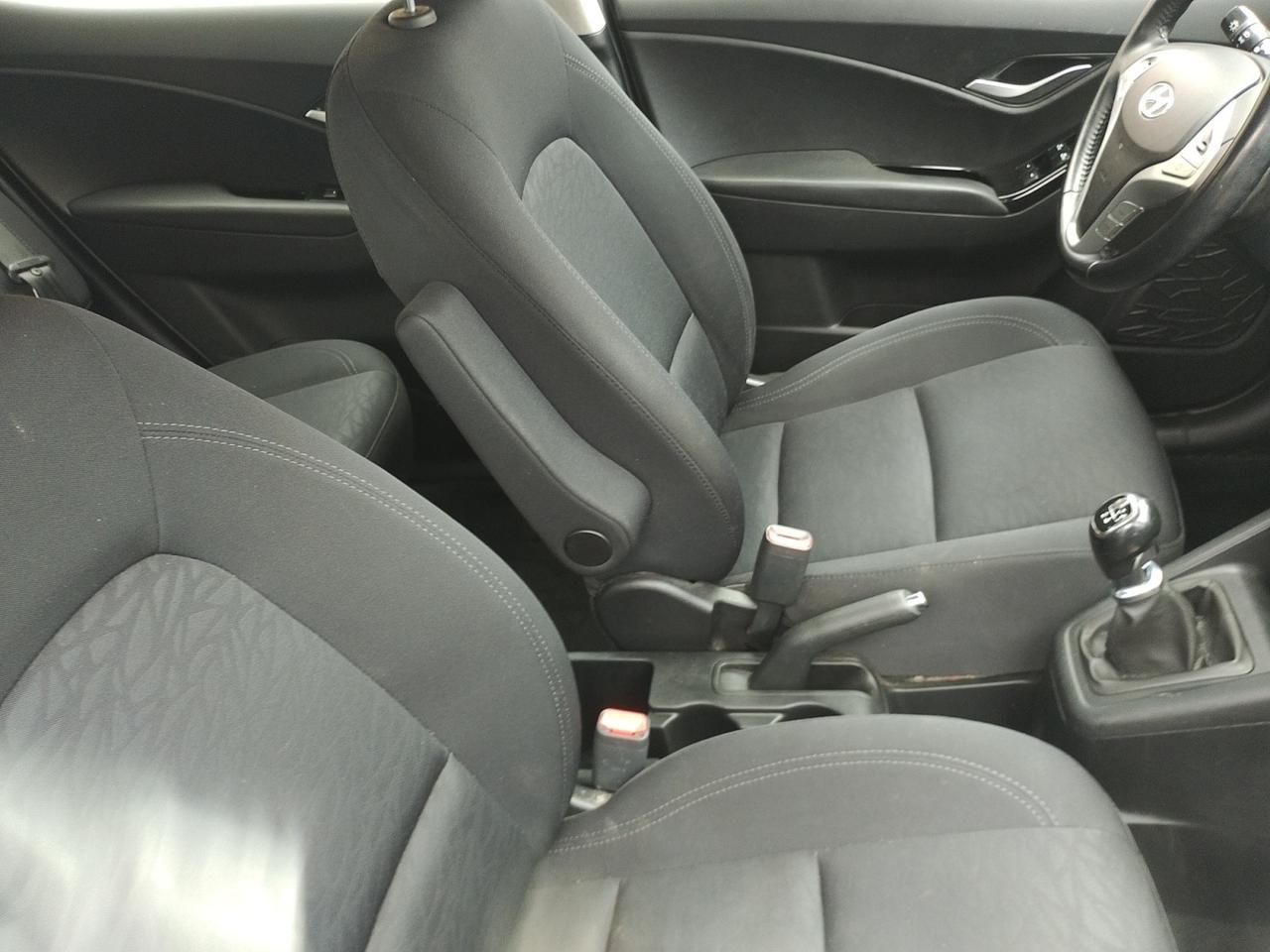 Hyundai ix20 1.4 Comfort econext E6
