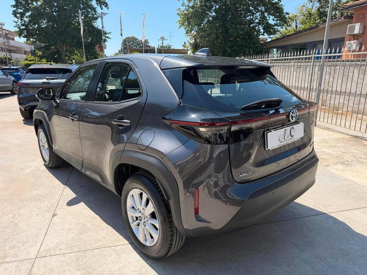 Toyota Yaris Cross E-CVT Business Sport utility Full Hybrid