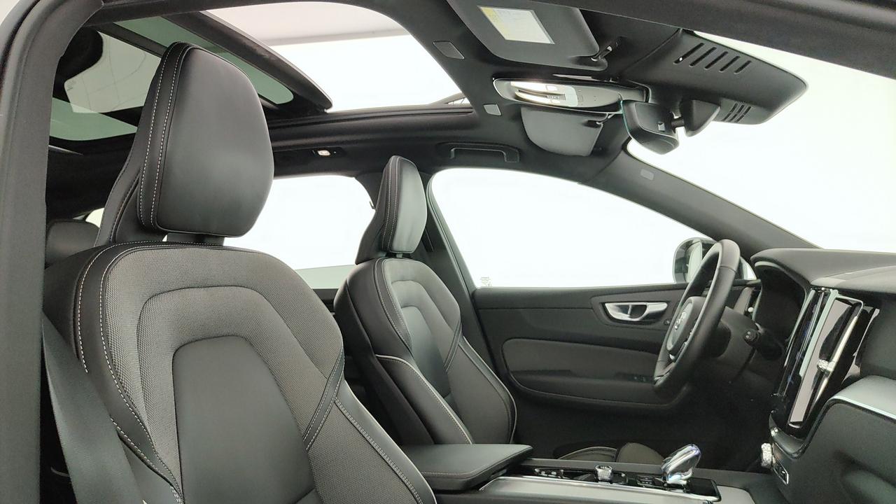 VOLVO XC60 2.0 t6 phev Plus Dark awd auto