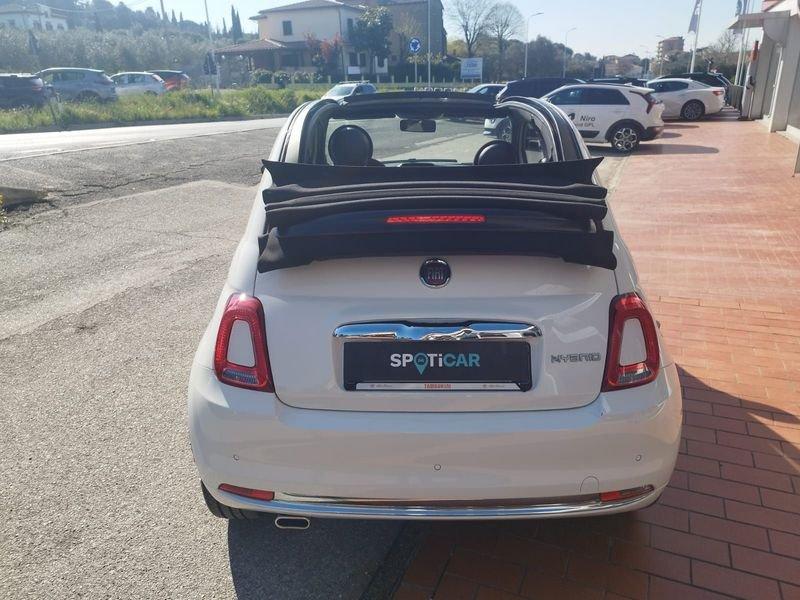 FIAT 500C 1.0 Hybrid Dolcevita