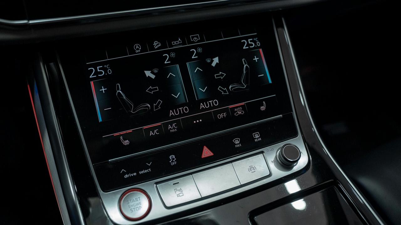 Audi SQ8 4.0 V8 TDI MHEV QUATTRO TETTO SEDILI PACK LUCI FUL