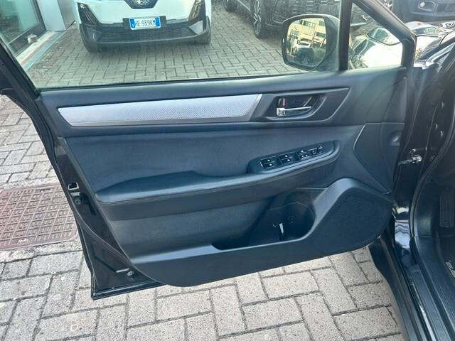 Subaru OUTBACK 2.0d Lineartronic Style