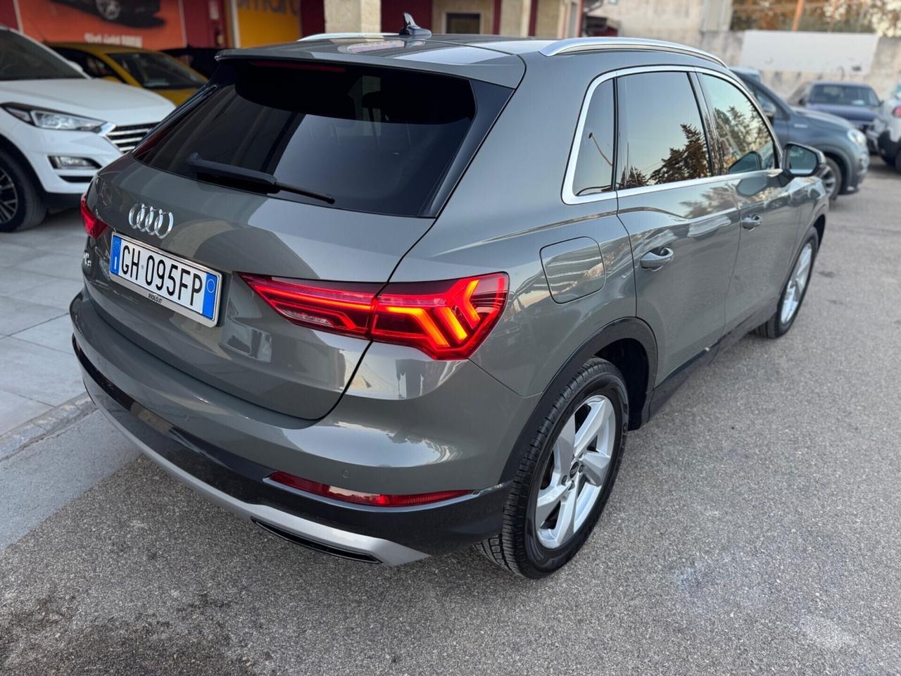 Audi Q3 35 TDI S tronic Advanced Led Ambien MATRIX