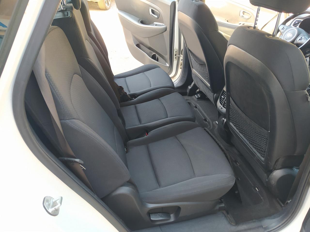 Kia Carens 1.6 GDI Cool