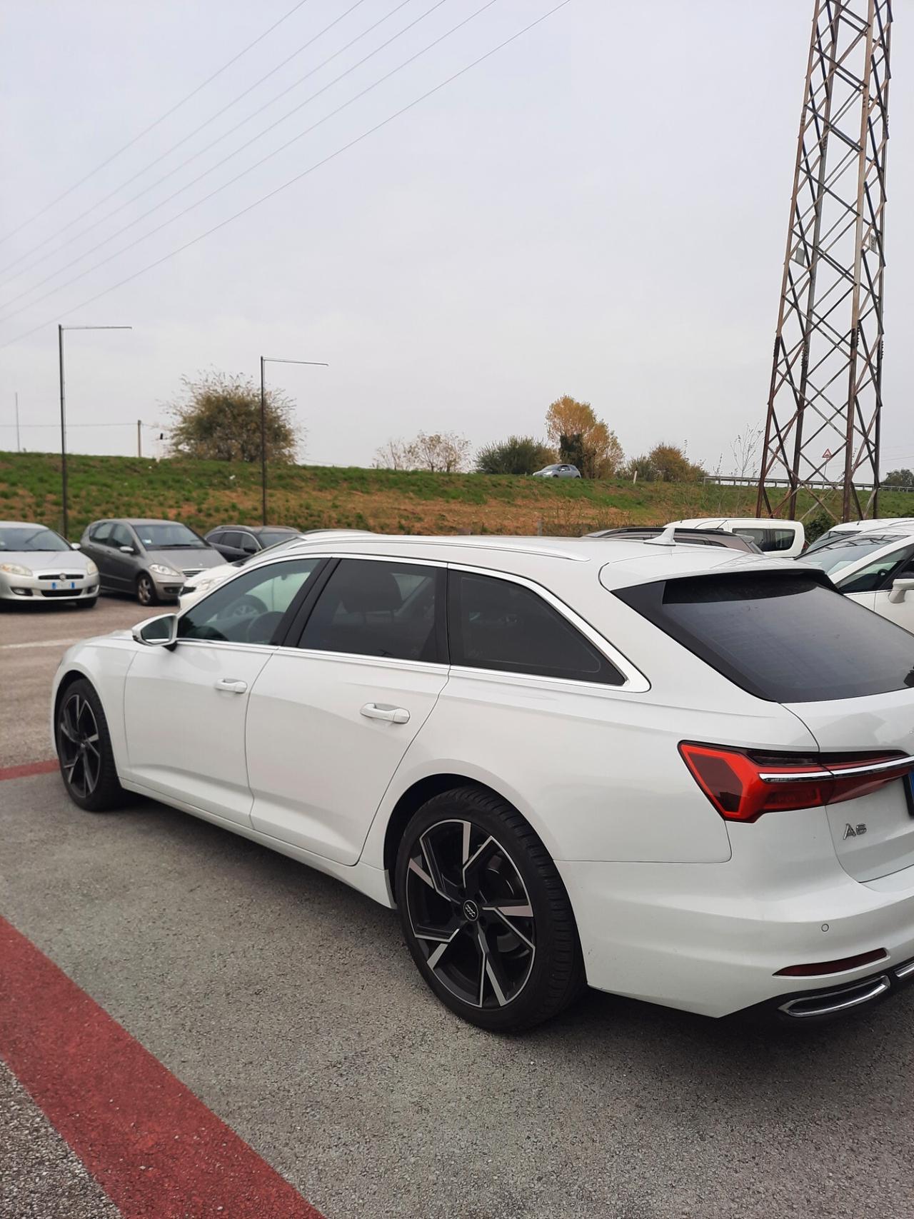 Audi A6 Avant 40 2.0 TDI S tronic Business Design