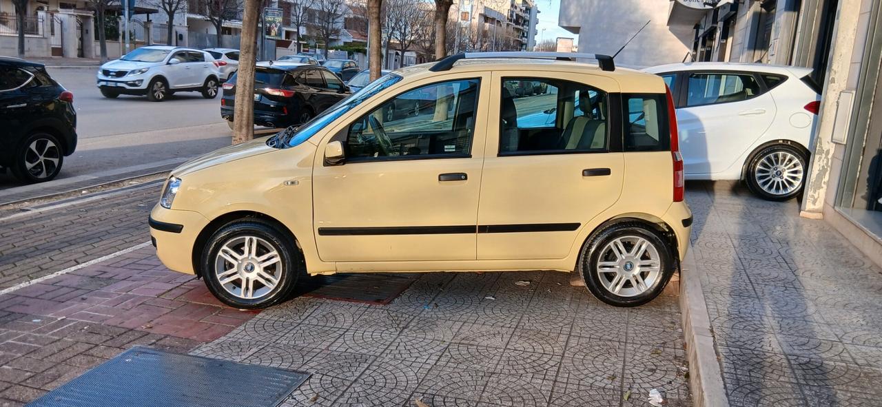 FIAT PANDA 1.2 EMOTION PARI AL NUOVO