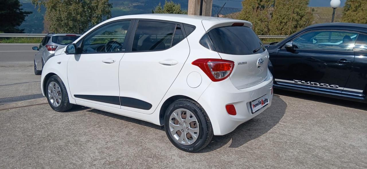 Hyundai i10 1.0 MPI Sound Edition - 2015