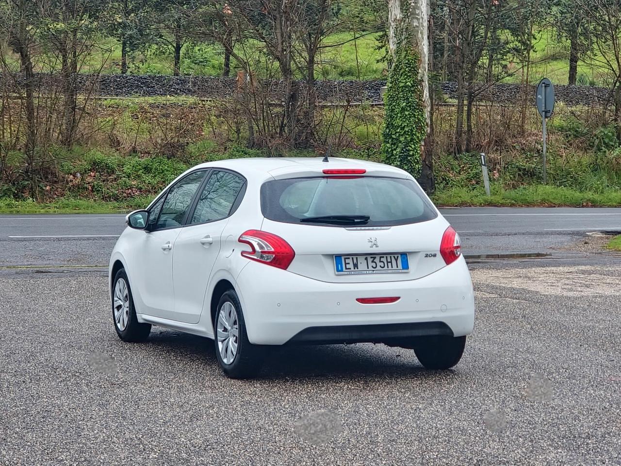 Peugeot 208 PureTech 82 5 porte Allure 2014 E-B5 Manuale