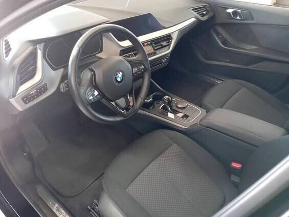 Bmw 116 116d 5p. Advantage
