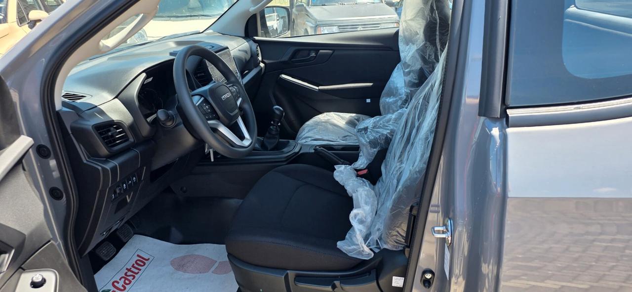 Isuzu D-Max 2,2 SPACE CAB B-STRONG