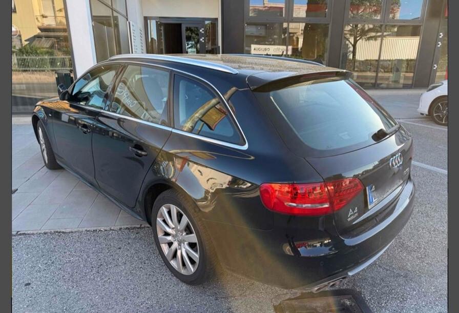 Audi A4 Avant 2.0 TDI 143CV S-line